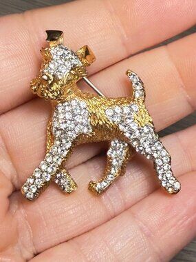 Rhinestone Terrier Dog Brooch Gold Tone Vintage